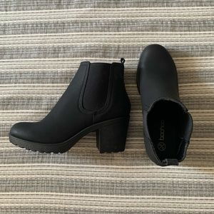 Boohoo Chelsea Boots
